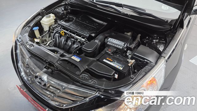 Hyundai Sonata 2011 — photo 6