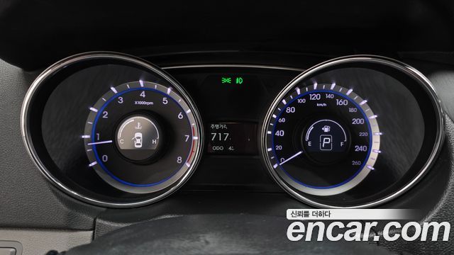 Hyundai Sonata 2011 — photo 8