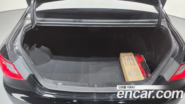 Hyundai Sonata 2011 — photo 20