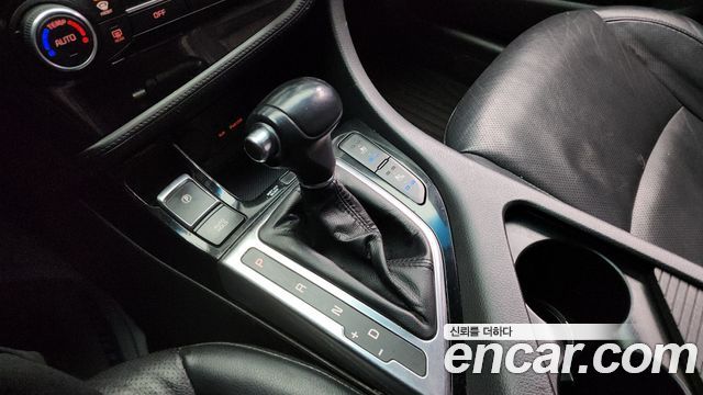 Kia K5 2015 — photo 9
