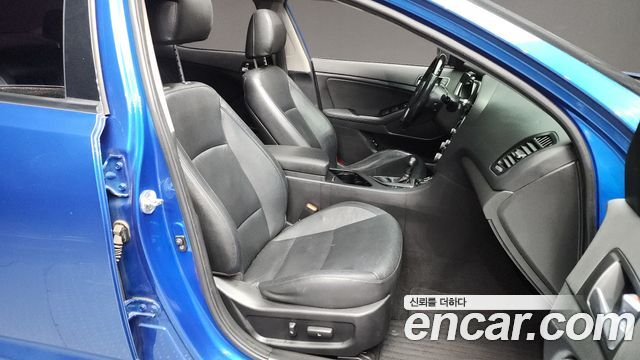 Kia K5 2015 — photo 11