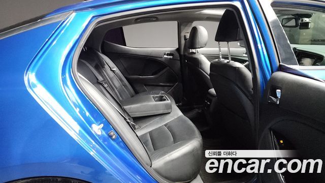 Kia K5 2015 — photo 12