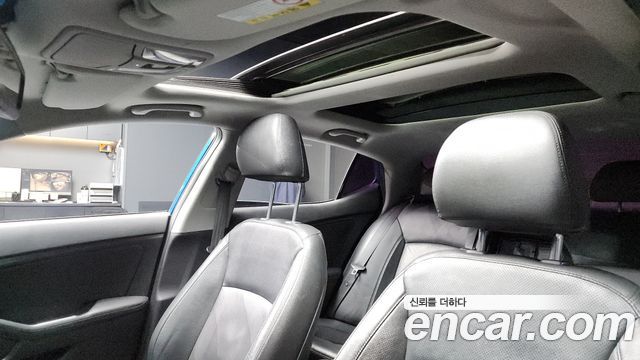 Kia K5 2015 — photo 18