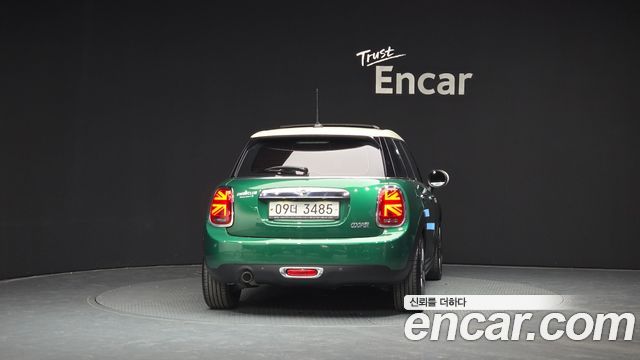 Mini Cooper 2019 — photo 4