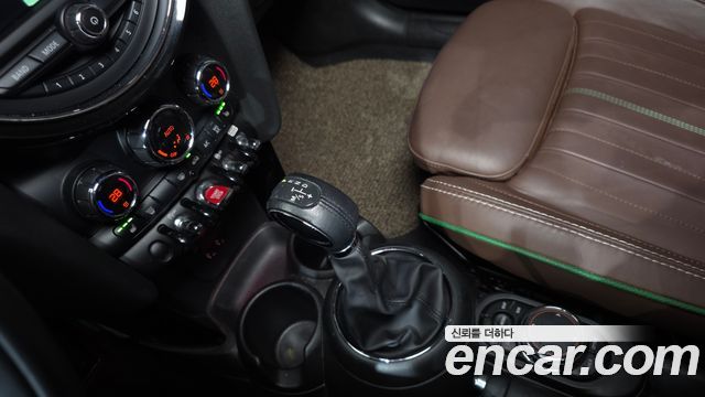 Mini Cooper 2019 — photo 9