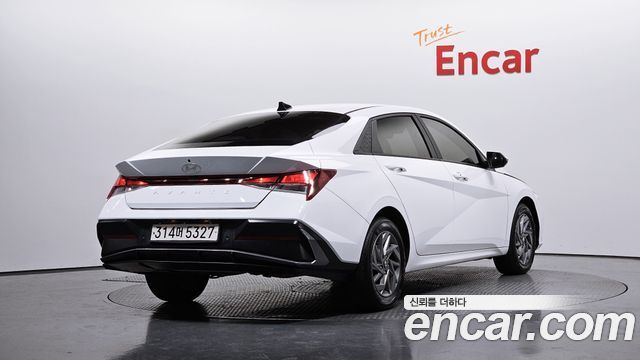 Hyundai AVANTE 2024 — photo 2
