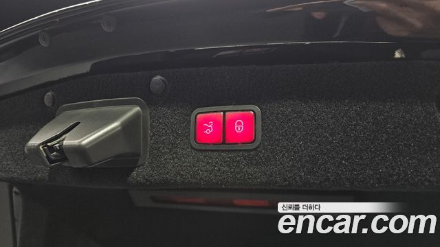 Mercedes-Benz S-Class 2020 — photo 18