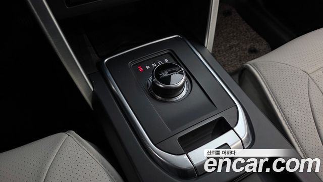 Land Rover Discovery Sport 2017 — photo 9