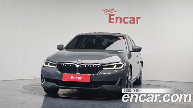 BMW 5-Series 2021 — photo 3