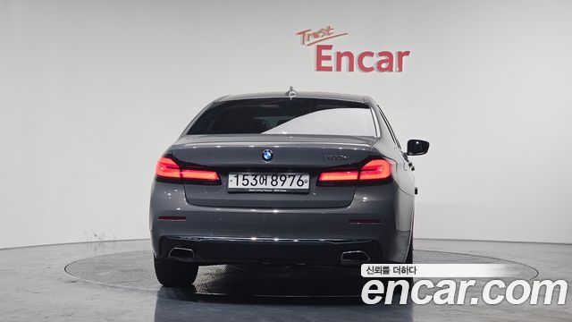 BMW 5-Series 2021 — photo 4