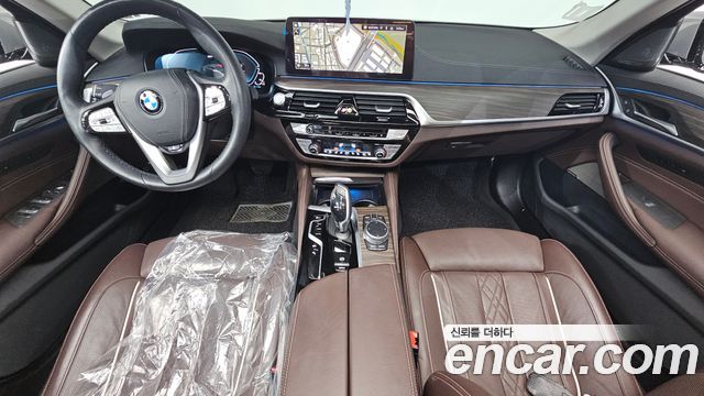 BMW 5-Series 2021 — photo 7