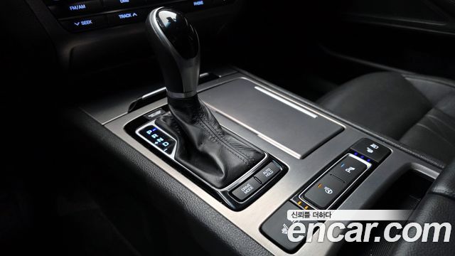 Hyundai Genesis 2016 — photo 9