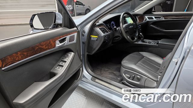 Hyundai Genesis 2016 — photo 11