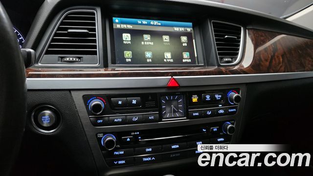 Hyundai Genesis 2016 — photo 14