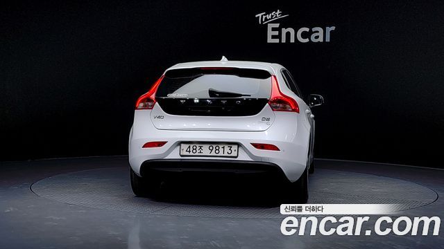 Volvo V40 2015 — photo 4