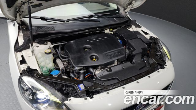 Volvo V40 2015 — photo 6