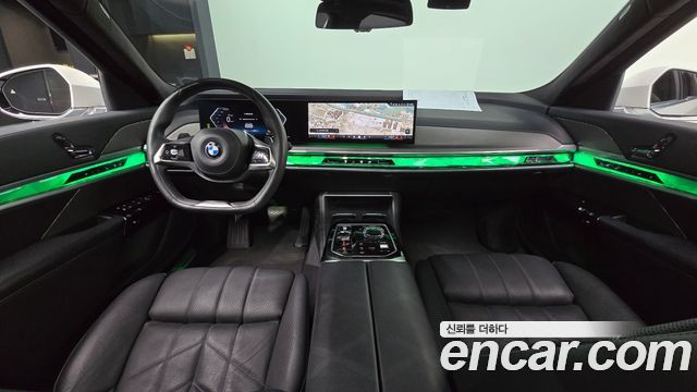 BMW 7-Series 2023 — photo 7