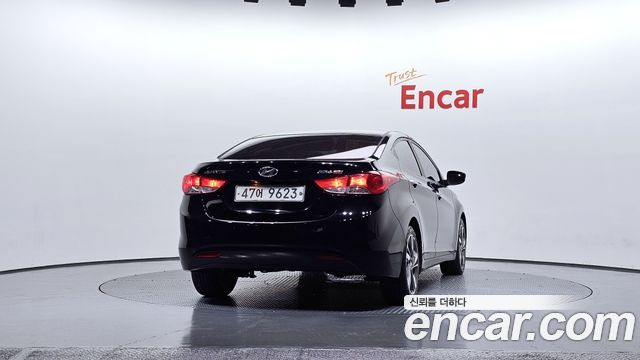 Hyundai AVANTE 2011 — photo 4