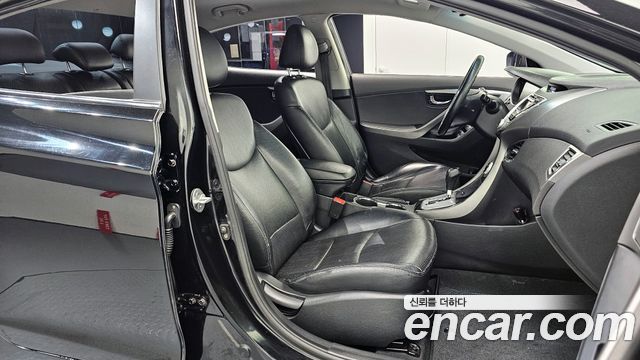 Hyundai AVANTE 2011 — photo 10