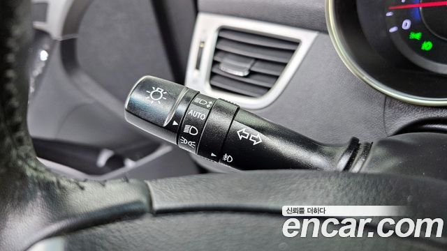 Hyundai AVANTE 2011 — photo 18