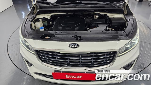 Kia Canival 2019 — photo 6