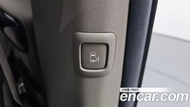 Kia Canival 2019 — photo 18