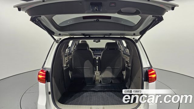 Kia Canival 2019 — photo 20