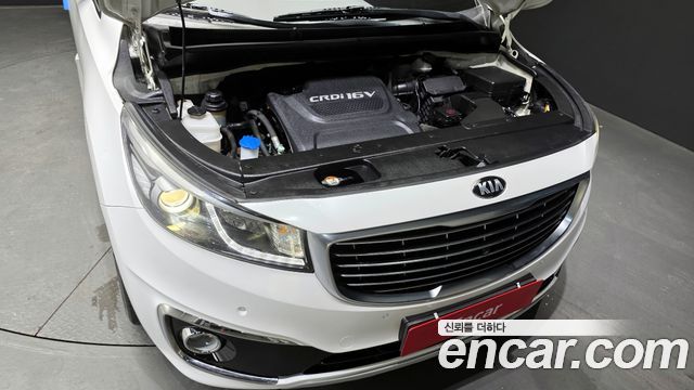 Kia Canival 2015 — photo 6