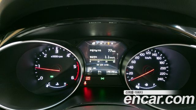 Kia Canival 2015 — photo 8