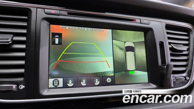 Kia Canival 2015 — photo 17