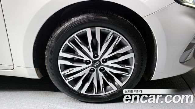 Kia K7 2020 — photo 5