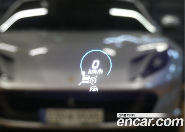 Mercedes-Benz E-Class 2023 — photo 13