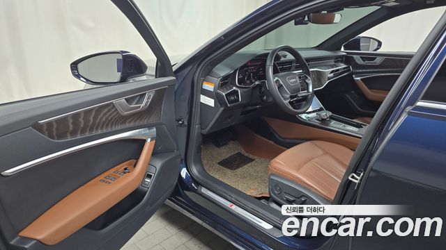 Audi A6 2023 — photo 10