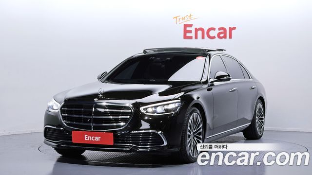 Mercedes-Benz S-Class 2023 — photo 1