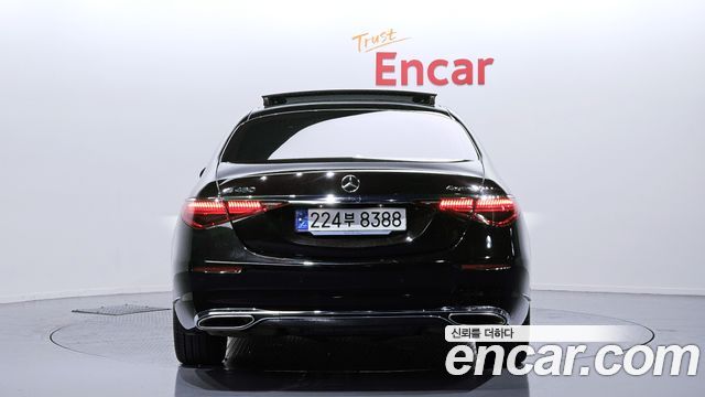 Mercedes-Benz S-Class 2023 — photo 4