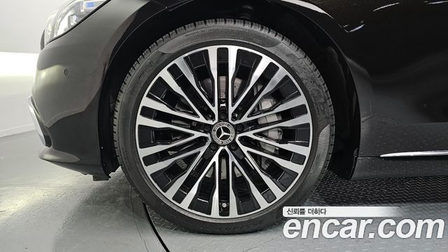 Mercedes-Benz S-Class 2023 — photo 5