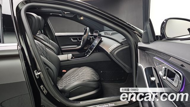 Mercedes-Benz S-Class 2023 — photo 10