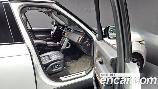 Land Rover Range Rover 2016 — photo 11