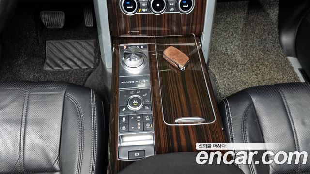 Land Rover Range Rover 2016 — photo 17