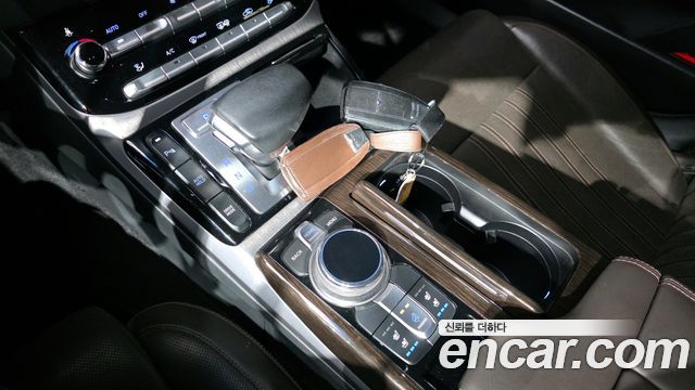 Genesis EQ900 2016 — photo 9