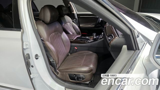 Genesis EQ900 2016 — photo 12