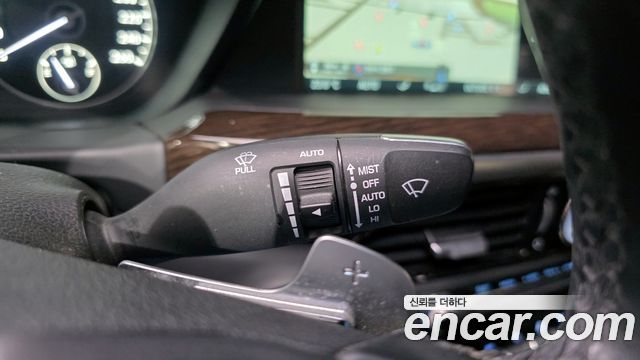 Genesis EQ900 2016 — photo 16