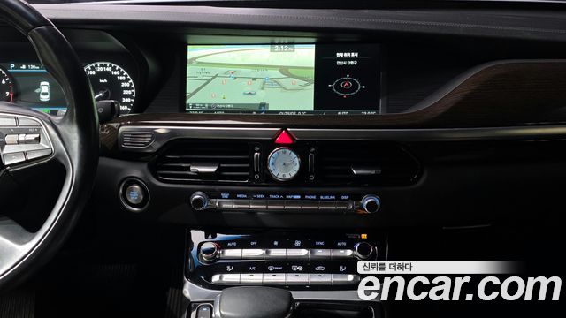 Genesis EQ900 2016 — photo 19