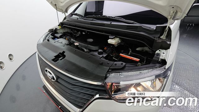 Hyundai Starex 2019 — photo 6