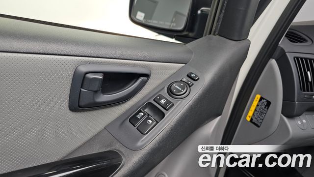 Hyundai Starex 2019 — photo 13