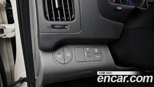 Hyundai Starex 2019 — photo 14