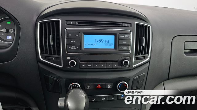 Hyundai Starex 2019 — photo 17