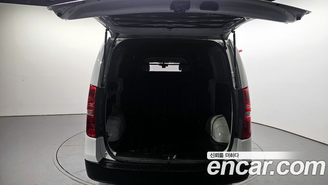 Hyundai Starex 2019 — photo 20