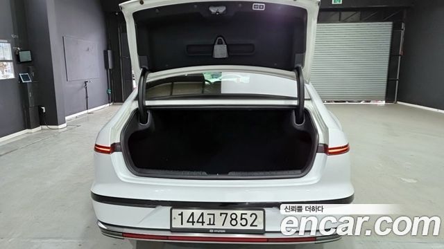 Hyundai Grandeur 2023 — photo 18