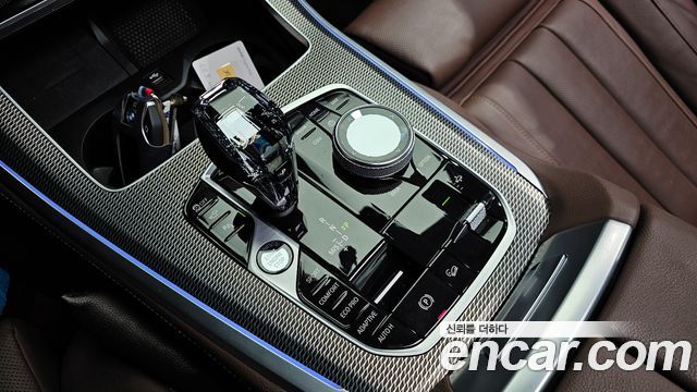 BMW X5 2021 — photo 9